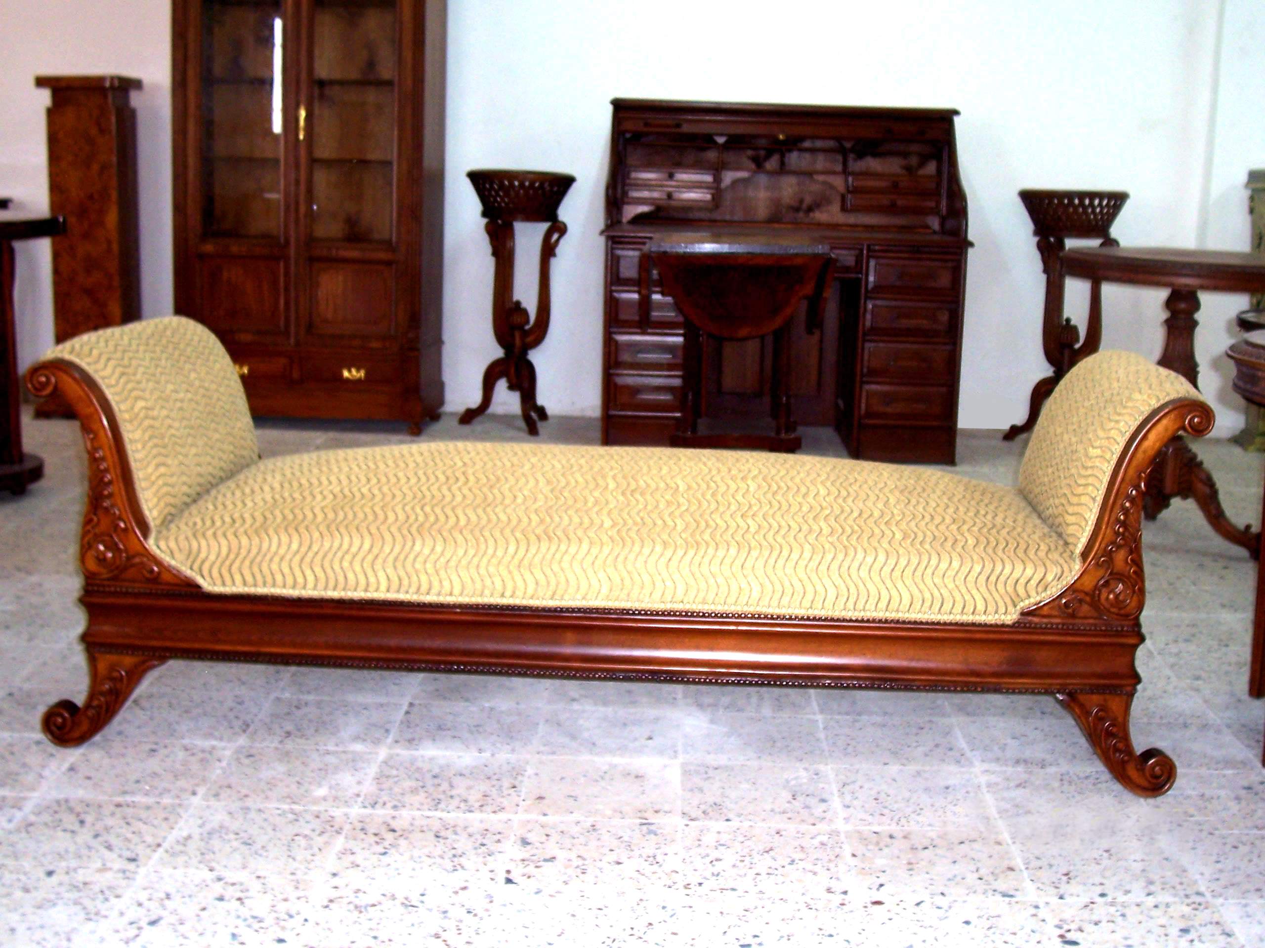 Victorian Style Chaise Lounge